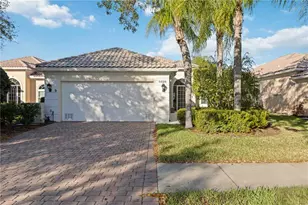 5696 Ferrara Dr, Sarasota, FL 34238 - Photo 2