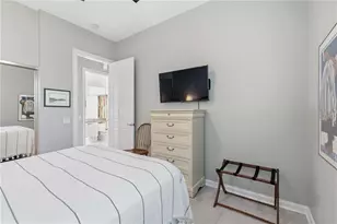 5696 Ferrara Dr, Sarasota, FL 34238 - Photo 32