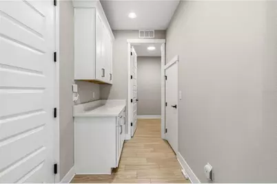 17109 Sweetwater Village Drive, Lakewood Ranch, FL 34211 - Photo 36