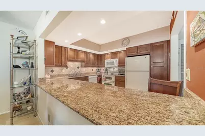 1925 Gulf Of Mexico Drive #G8-302, Longboat Key, FL 34228 - Photo 16