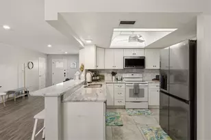 3310 Siesta Dr, Venice, FL 34293 - Photo 14