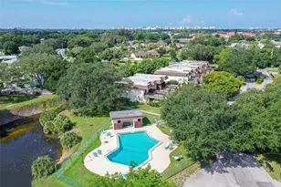 3310 Ramblewood Pl, Sarasota, FL 34237 - Photo 24