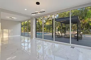 4942 Hubner Cir, Sarasota, FL 34241 - Photo 16