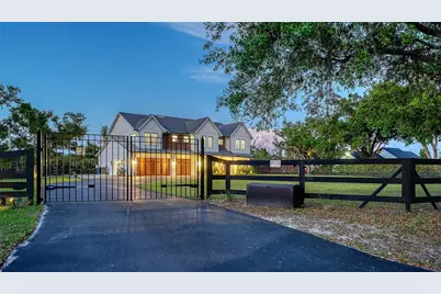 7022 Saddle Creek Circle, Sarasota, FL 34241 - Photo 4
