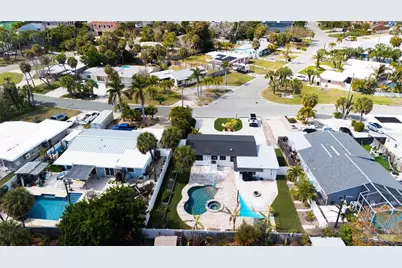 327 39th Avenue, Saint Pete Beach, FL 33706 - Photo 36