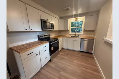 608 12th Street W, Palmetto, FL 34221 - Photo 6