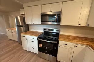 608 12th St W, Palmetto, FL 34221 - Photo 6