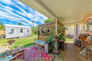 1885 Vamo Dr, Sarasota, FL 34231 - Photo 16