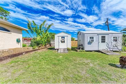 1885 Vamo Drive, Sarasota, FL 34231 - Photo 22