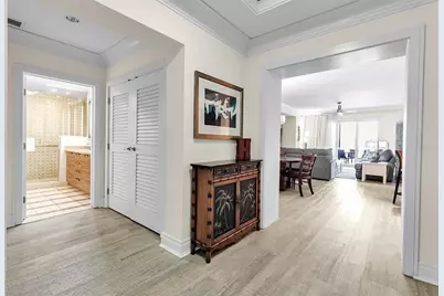 915 Seaside Drive #310, Sarasota, FL 34242 - Photo 2