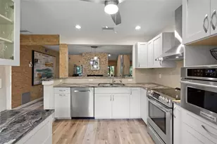 4737 Chandlers Forde, Sarasota, FL 34235 - Photo 4