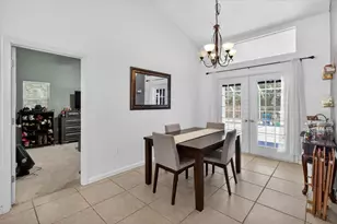 4644 Hamlets Grv Dr, Sarasota, FL 34235 - Photo 14