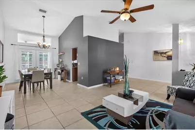 4644 Hamlets Grove Drive, Sarasota, FL 34235 - Photo 12