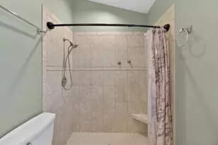 4644 Hamlets Grv Dr, Sarasota, FL 34235 - Photo 30