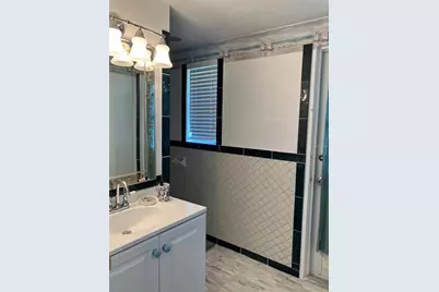 4705 Lemon Bay Drive, Venice, FL 34293 - Photo 22