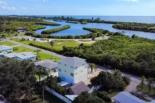 4705 Lemon Bay Dr, Venice, FL 34293 - Photo 4