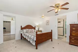 4705 Lemon Bay Dr, Venice, FL 34293 - Photo 16