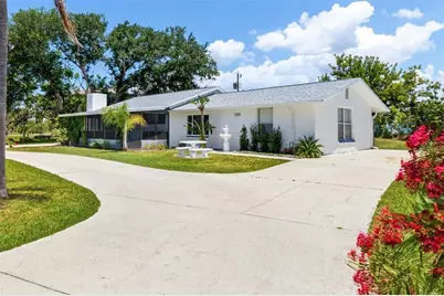 4705 Lemon Bay Drive, Venice, FL 34293 - Photo 46