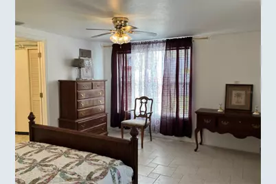 4705 Lemon Bay Drive, Venice, FL 34293 - Photo 28