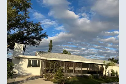 4705 Lemon Bay Drive, Venice, FL 34293 - Photo 2
