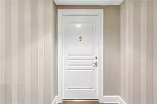 750 N Tamiami Trl, Sarasota, FL 34236 - Photo 6