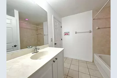 21019 Sunpoint Way #102, Lutz, FL 33558 - Photo 36