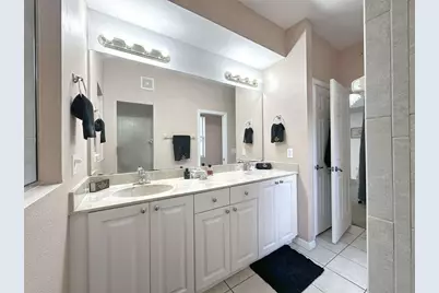 21019 Sunpoint Way #102, Lutz, FL 33558 - Photo 28