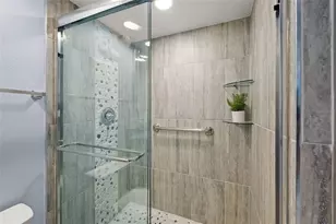 101 Whispering Sands Dr, Sarasota, FL 34242 - Photo 42