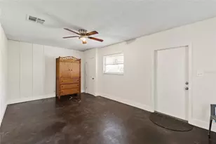 1009 Kings Ct, Venice, FL 34293 - Photo 18