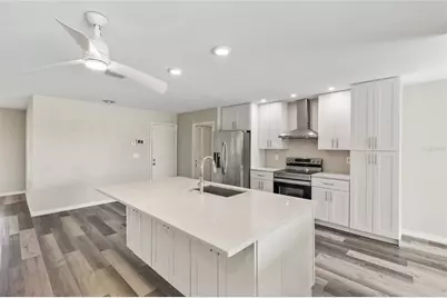 1009 Kings Court, Venice, FL 34293 - Photo 4
