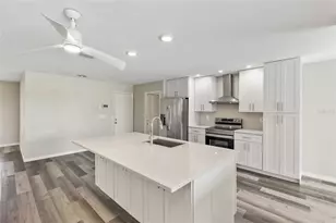 1009 Kings Ct, Venice, FL 34293 - Photo 4