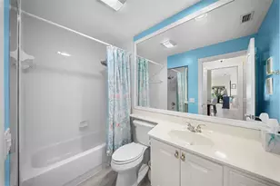 5566 Modena Pl, Sarasota, FL 34238 - Photo 18