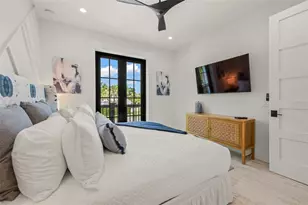 128 Fillmore Dr, Sarasota, FL 34236 - Photo 26