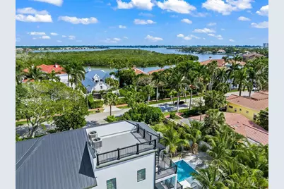 128 Fillmore Drive, Sarasota, FL 34236 - Photo 8