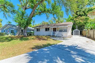 2015 22nd St W, Bradenton, FL 34205 - Photo 2