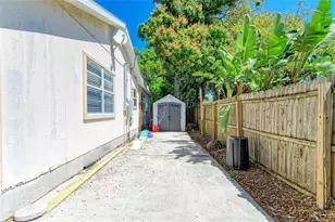 2015 22nd St W, Bradenton, FL 34205 - Photo 36