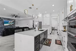 7208 Great Egret Blvd, Sarasota, FL 34241 - Photo 10