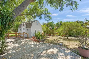 4662 Beacon Dr, Sarasota, FL 34232 - Photo 30