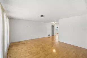 4662 Beacon Dr, Sarasota, FL 34232 - Photo 4