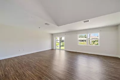 3527 52nd Avenue W, Bradenton, FL 34210 - Photo 12