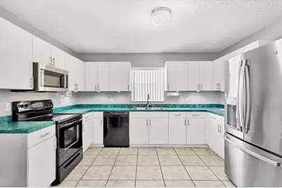 2715 52nd Avenue Terrace W, Bradenton, FL 34207 - Photo 8