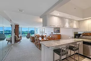 1085 Gulf of Mexico Dr, Longboat Key, FL 34228 - Photo 12