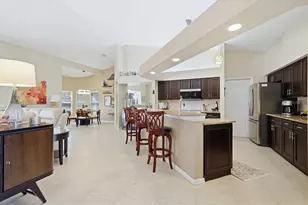 3746 Surrey Ln, Sarasota, FL 34235 - Photo 18