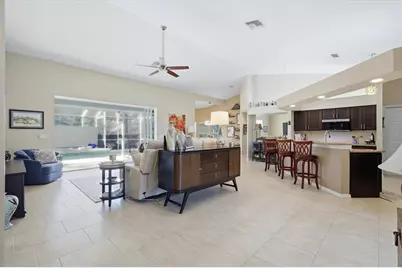 3746 Surrey Lane, Sarasota, FL 34235 - Photo 4