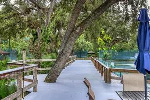 3746 Surrey Ln, Sarasota, FL 34235 - Photo 50