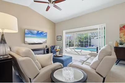 3746 Surrey Lane, Sarasota, FL 34235 - Photo 8