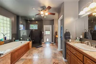 740 Arabian Cir, Nokomis, FL 34275 - Photo 14