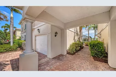 1625 Burgos Drive #1625, Sarasota, FL 34238 - Photo 2