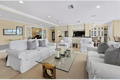 455 Longboat Club Road #402, Longboat Key, FL 34228 - Photo 4