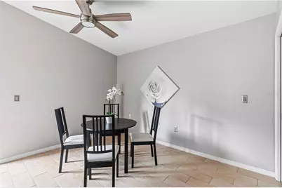 7795 Pine Trace, Sarasota, FL 34243 - Photo 10